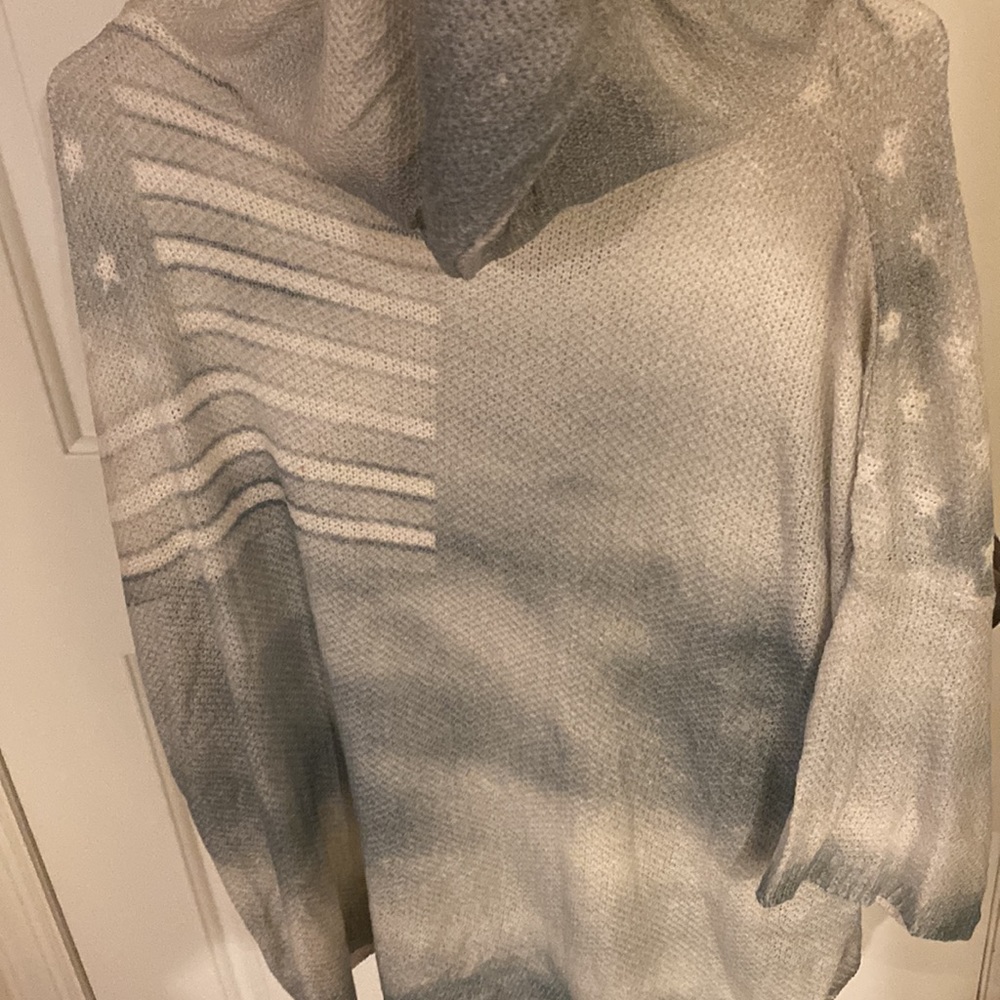 Brand new without tags from a boutique. American Flag pattern.